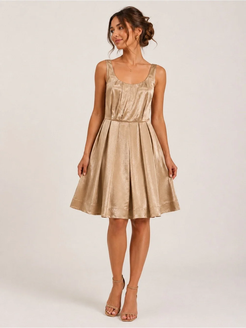 Banana Republic Raggiera Pleated Fit and Flare size 2